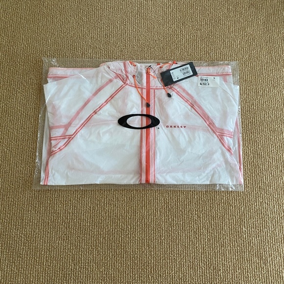 Men's Oakley Translucent Skyline Shell Jacket Size Medium NWT - Picture 4 of 7